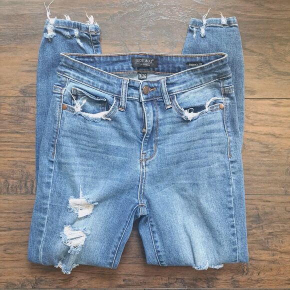 Judy Blue Skinny Fit Jeans Sz 3/26 Stretch Destroyed Raw Hem Rocker Concert - Picture 9 of 15